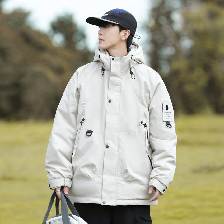 Herren wärmedämmende Outdoor-Jacke mit verstellbarer Kapuze und zahlreichen Taschen Echoarchiv