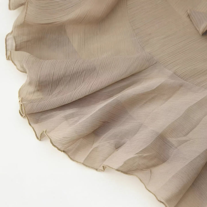 Damen Maxikleid mit raffiniertem Rüschendesign und elegantem Gürtel Echo Archiv