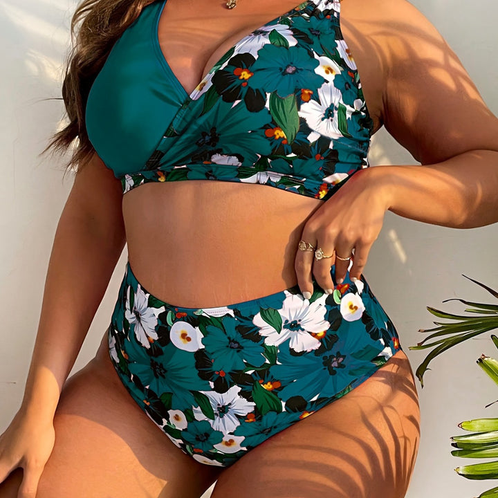 Damen nan Bikini-Set große Größen mit geformtem BH, V-Ausschnitt und hochgeschnittenem Taillenslip Echo Archiv