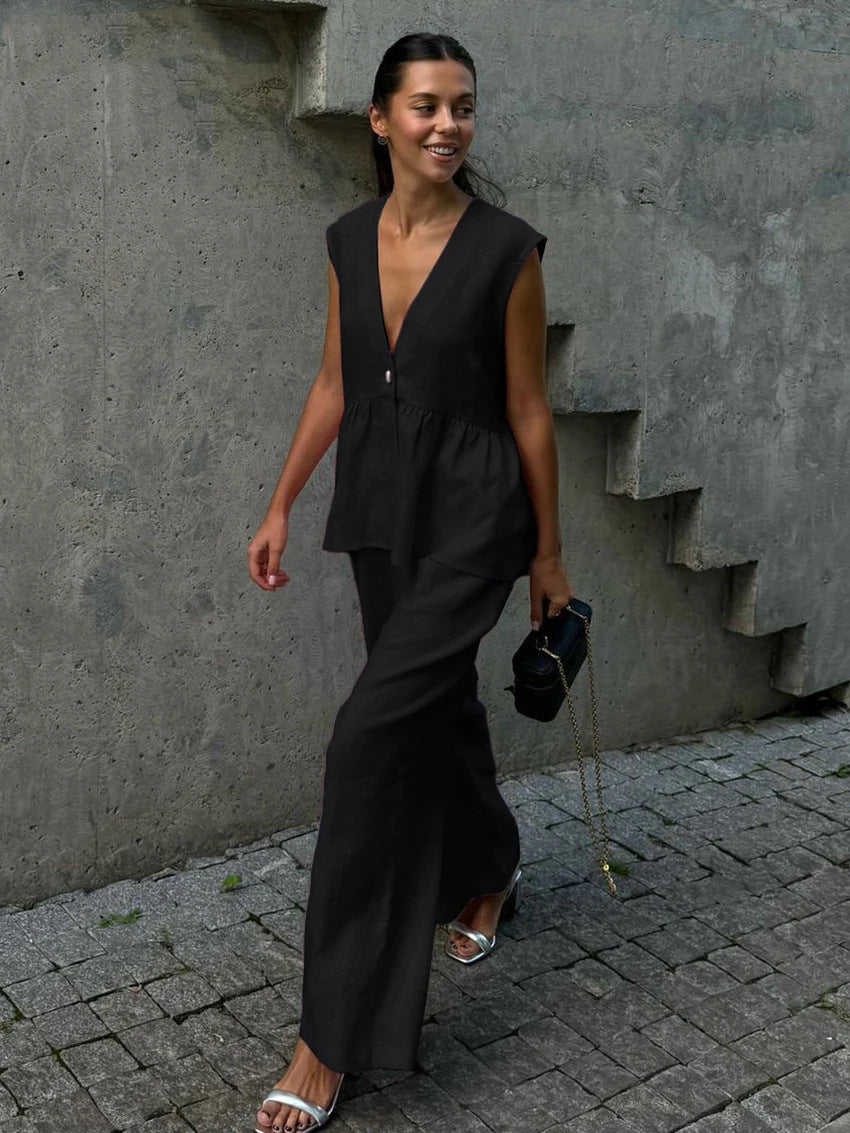 Damen luftiger Jumpsuit mit V-Ausschnitt und fließendem Schnitt Echo Archiv