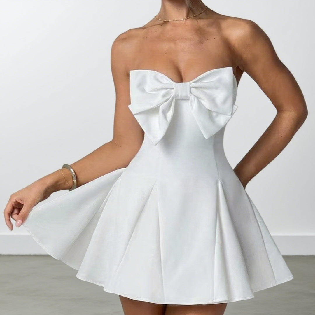 Damen Verspielt geschnittenes Minikleid mit großen Schleifen-Details Echo Archiv