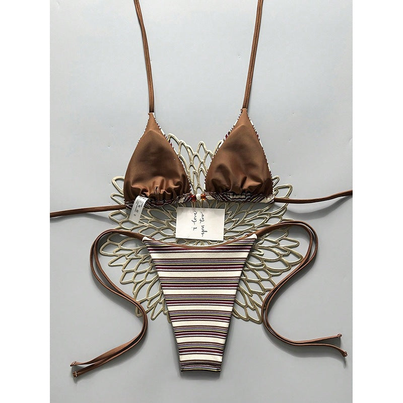 Damen Triangel-Bikini mit hohem Beinausschnitt und feinem Strukturmuster Echo Archiv