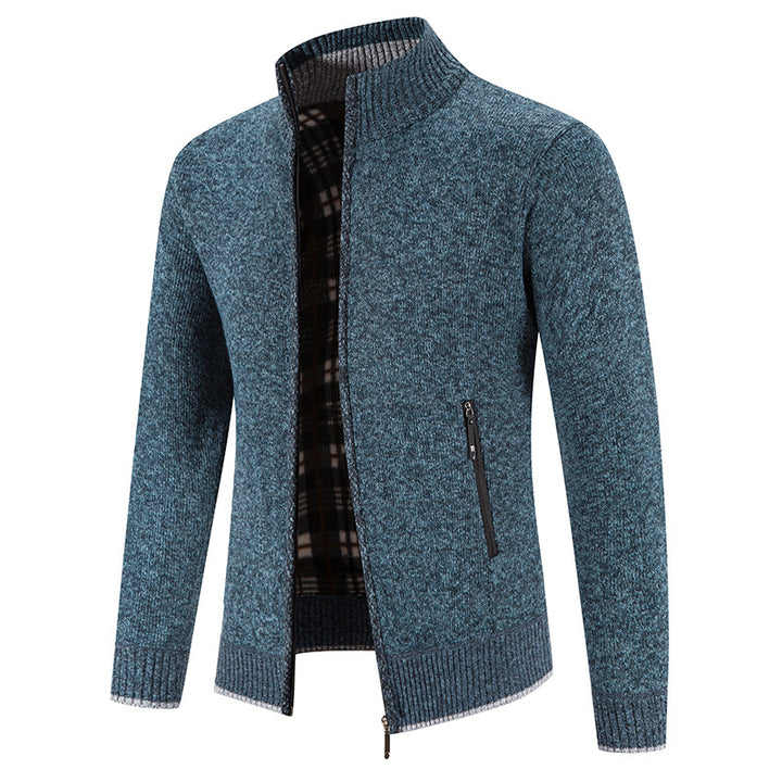 Herren Strickjacke mit hohem Kragen und praktischen Reißverschlusstaschen Echoarchiv
