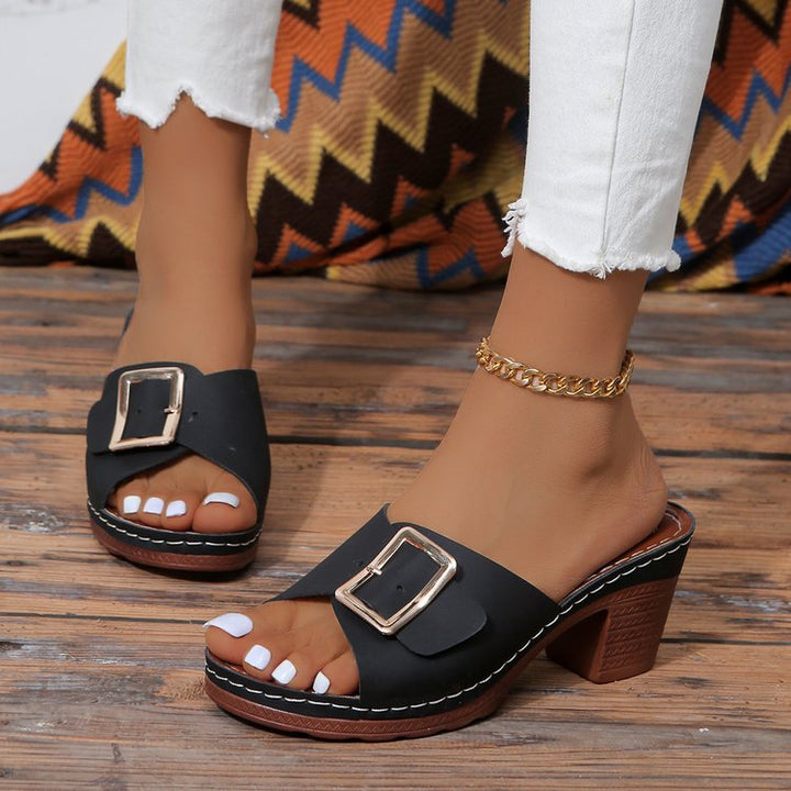 Damen Offene Slip-On Mules mit mittelhohem Blockabsatz und großer Zierschnalle Echo Archiv