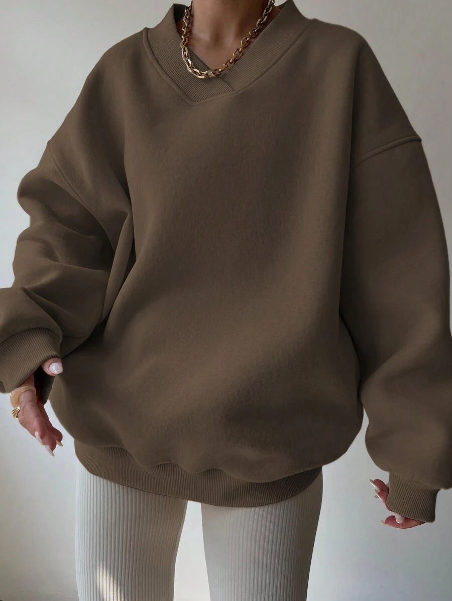 Damen Oversized V-Ausschnitt Sweatshirt mit verstärktem Rippkragen und extraweitem Cut – Avérine