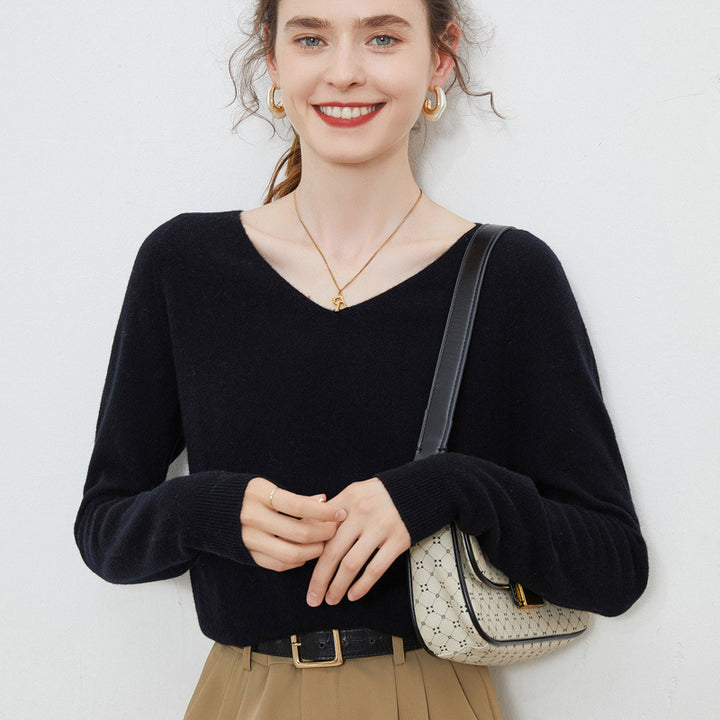 Damen Kuscheliger V‑Ausschnitt Feinstrickpullover aus Mohair‑Mix mit flauschiger Oberfläche Echoarchiv