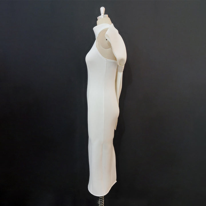 Damen Elegantes Midi-Kleid mit asymmetrischem Halsausschnitt und innovativem Rüschendetail Echo Archiv