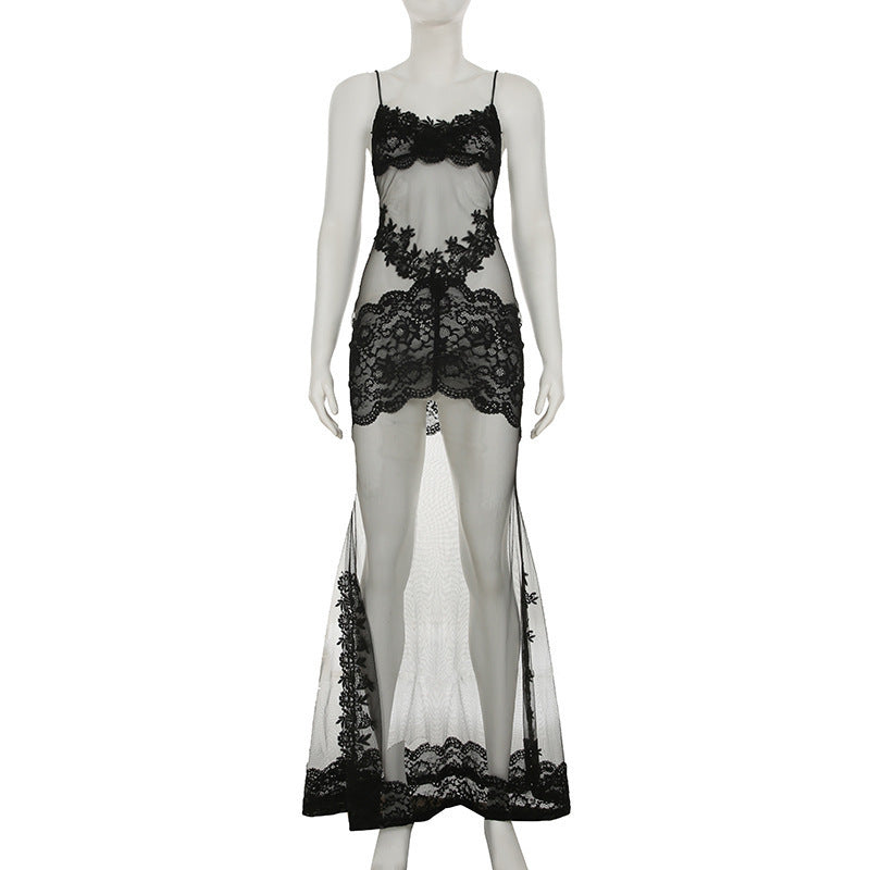 Damen Elegantes transparentes Spitzen-Nachtkleid mit verführerischen Akzenten Echo Archiv