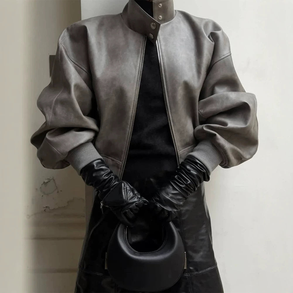 Damen Kurzer Oversize‑Lederimitat‑Bomber mit hohem Stehkragen und Druckknopfdetails Echoarchiv