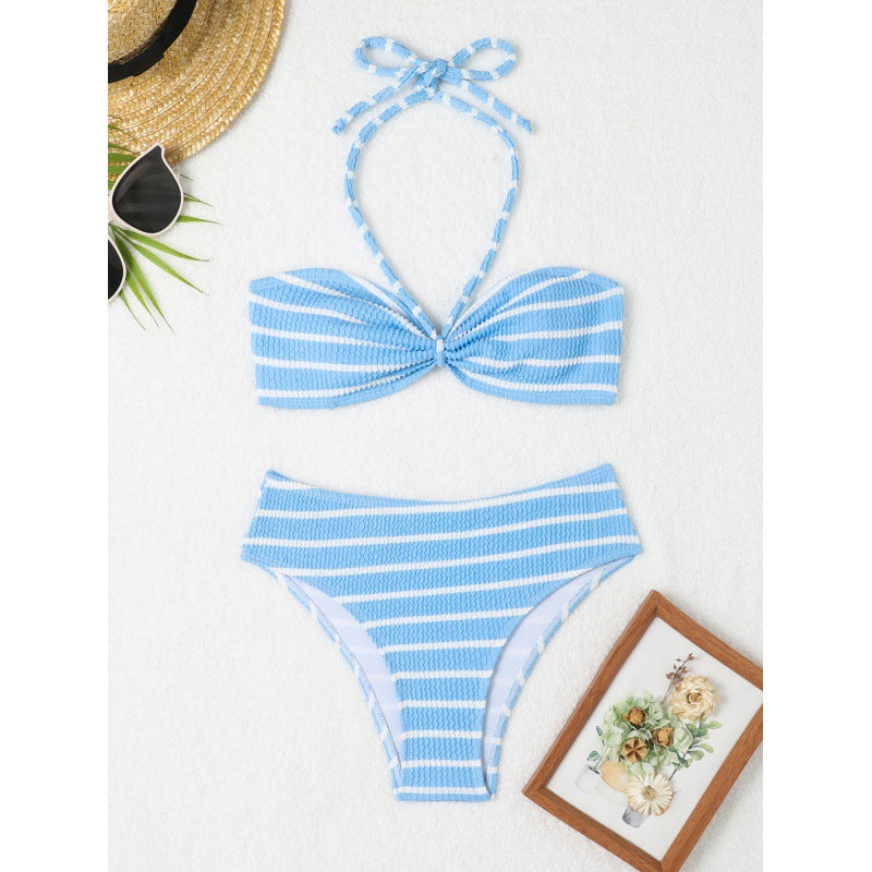 Damen Triangel-Bikini mit verspieltem Streifenmuster und verstellbarem Oberteil Echo Archiv