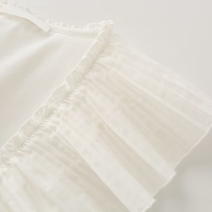 Damen Ärmellose Rüschenbluse mit tiefem V‑Ausschnitt, zarter Plissee‑Rüsche und Bindeschleife Echoarchiv
