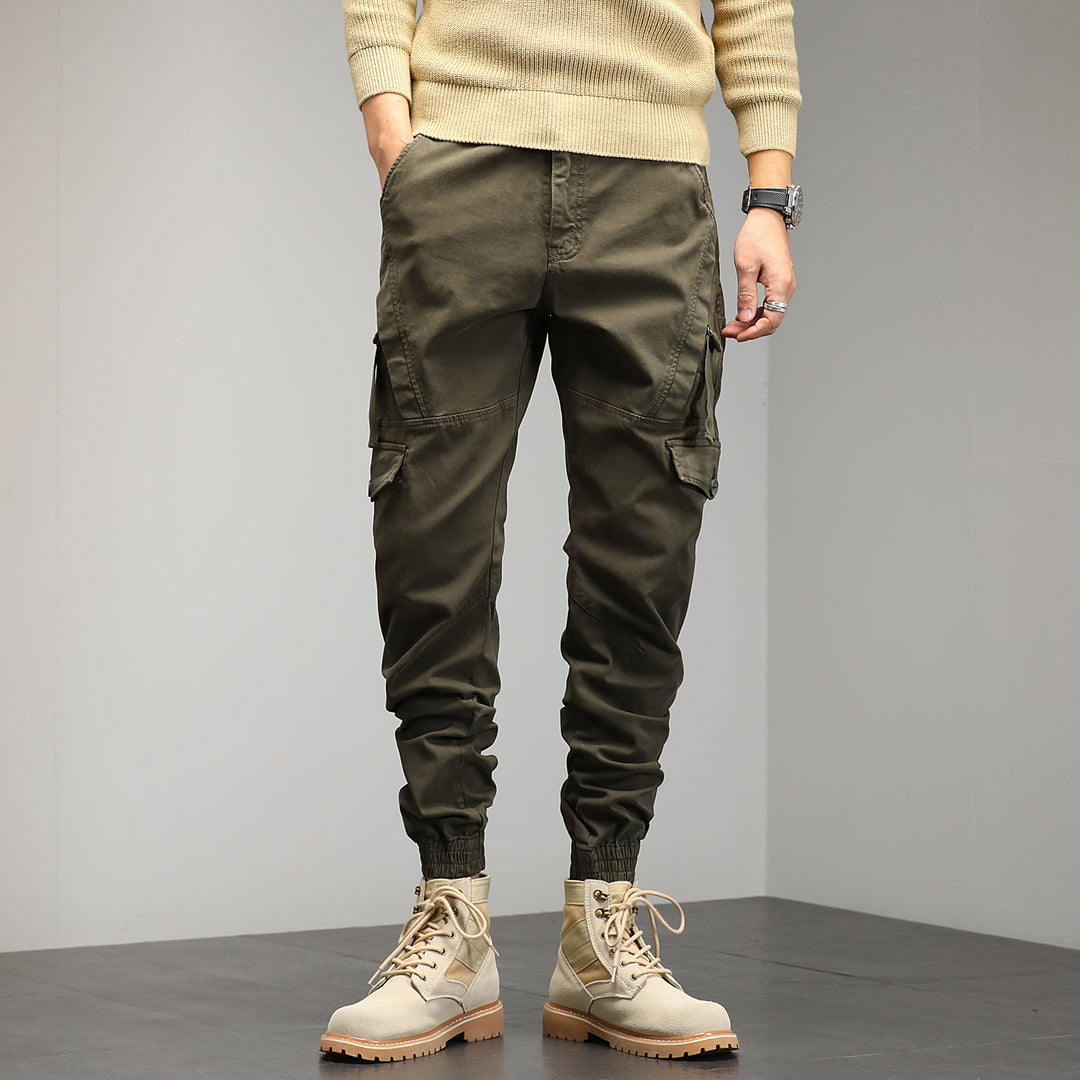 Herren Tapered‑Cargo‑Joggerhose mit ergonomischen Knieabnähern, Klapp‑Utility‑Taschen und geripptem Knöchelabschluss Echo Archiv