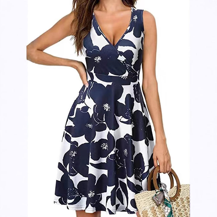 Damen Wickelkleid mit floralem Muster und schwingendem Rock Echo Archiv