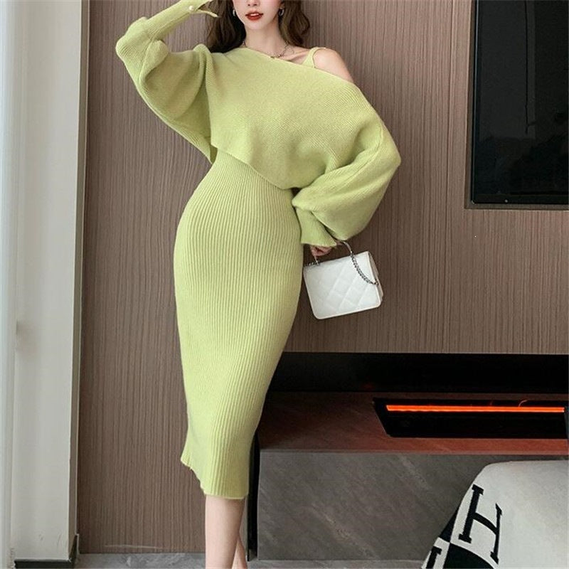 Damen Elegantes Strickkleid mit V-Ausschnitt und passendem Cardigan Echo Archiv