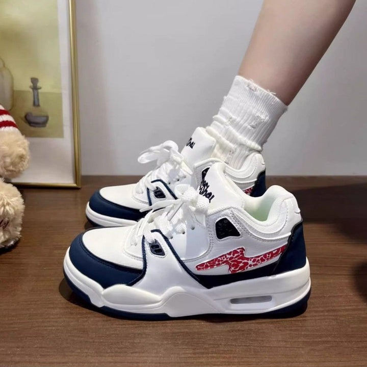 Damen Sportliche Sneakers mit atmungsaktivem Obermaterial und dämpfenden Eigenschaften Echo Archiv