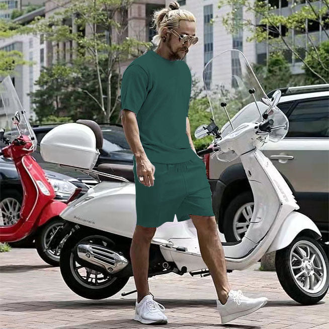 Herren stylisches Freizeit-Set aus atmungsaktivem Material und sportlichem Design Echoarchiv