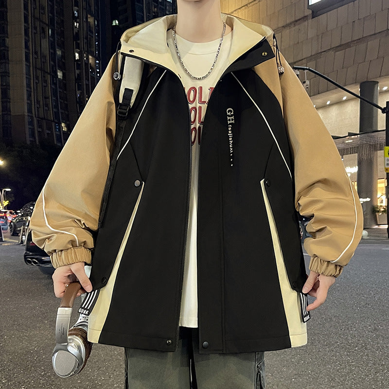 Herren Übergangsjacke mit verstellbarem Kapuzenkragen und funktionalen Taschen Echoarchiv