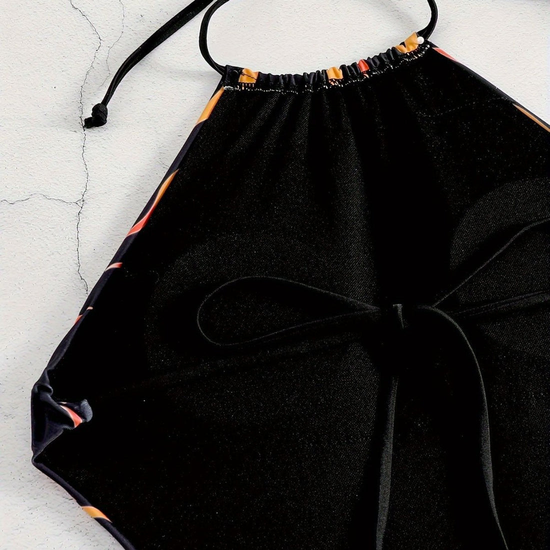Damen Badeanzug mit feurigen Motiven – Maréssa