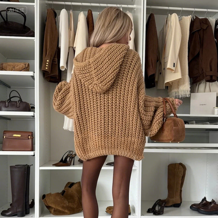 Damen Oversized Strickcardigan mit Kapuze, grob gestricktem Chunky-Garn und Knopfleiste – Veloura