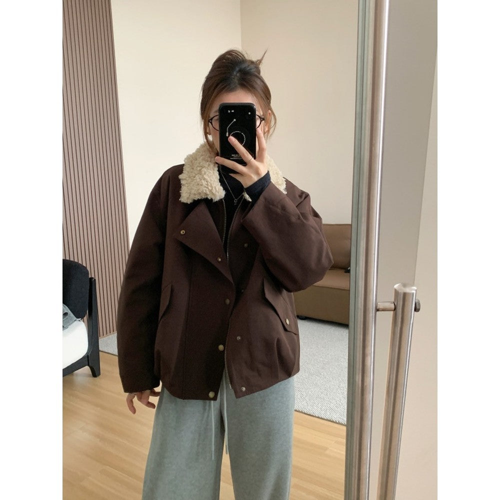 Damen Kurze Oversize-Bomberjacke mit Teddykragen und Druckknopfdetails Echoarchiv