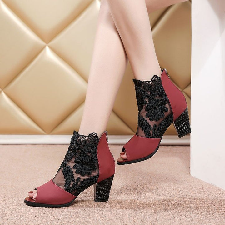 Damen Spitzen-Open-Toe Stiefelette mit floralem Sticknetz und dekorativem Blockabsatz Echo Archiv