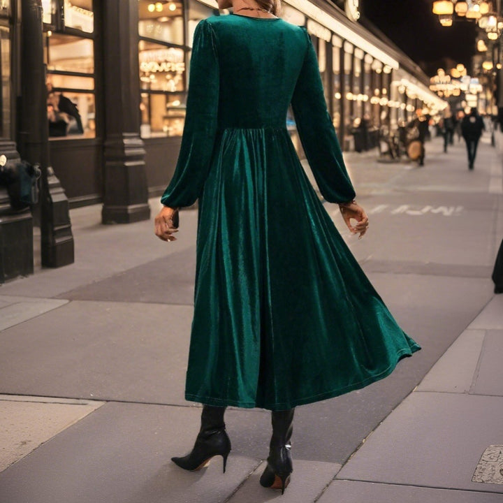 Damen Midikleid aus Samt mit gedrehtem Bustier und schwingendem Tellerrock – Élara