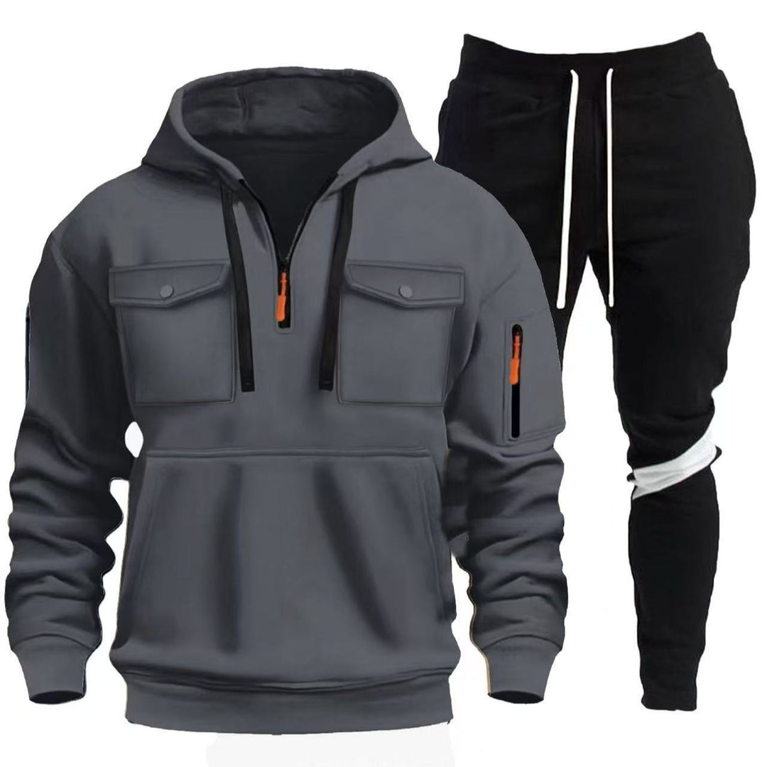 Herren praktische Kapuzenjacke mit Sporthose Echoarchiv