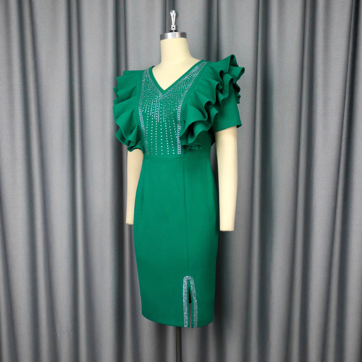 Damen Elegantes Kleid mit voluminösen Rüschendetails und funkelndem Dekor Echo Archiv