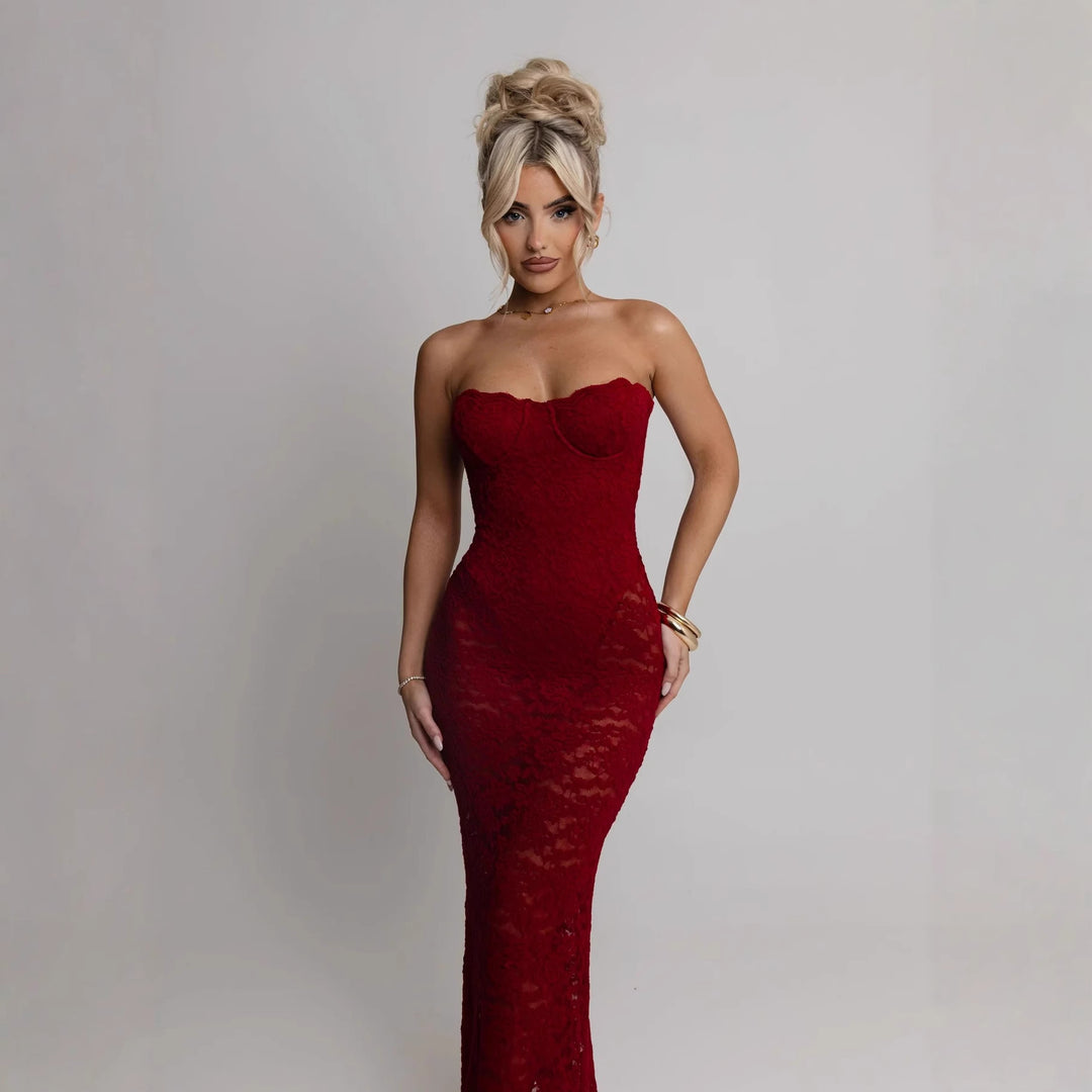 Damen Spitzenabendkleid mit herzförmigem Ausschnitt und figurbetontem Schnitt Echo Archiv