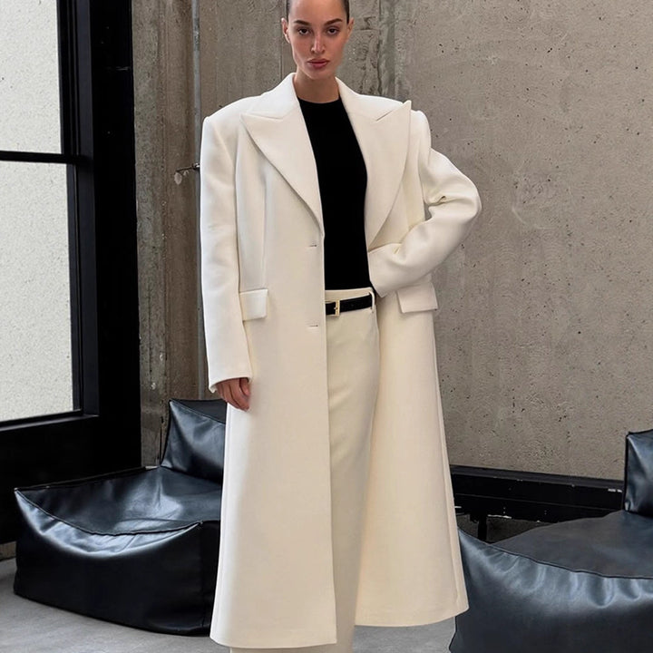 Damen Maxilanger Oversize-Wollmixmantel mit markanten Schulterpolstern und Reverskragen Echoarchiv