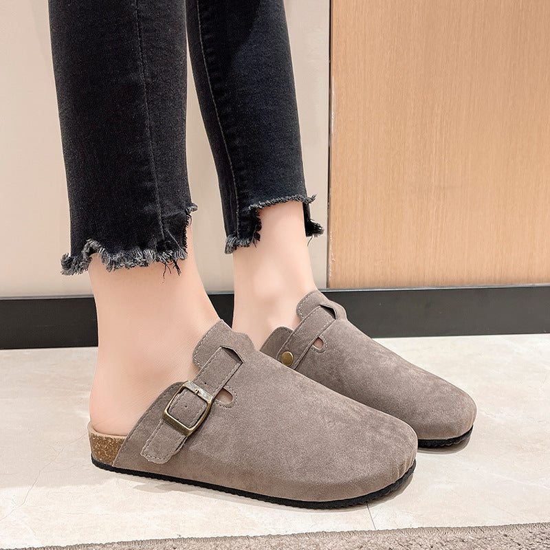 Herren Wildleder Clog mit ergonomischem Kork-Fußbett und verstellbarer Metallschnalle – Tavélo