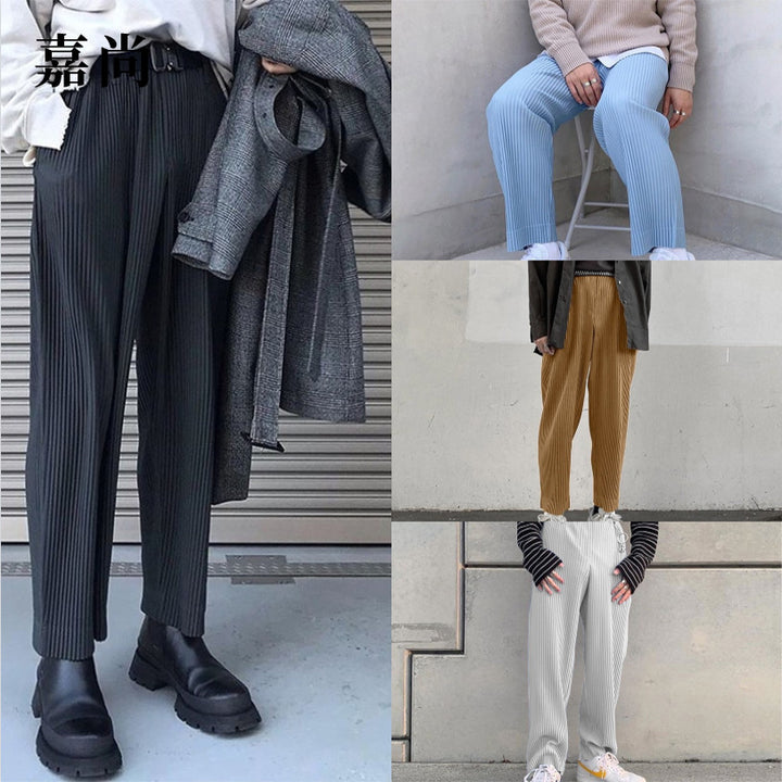 Herren Kordhose im Relaxed-Tapered-Schnitt mit feiner Breitkordstruktur – Sorevano