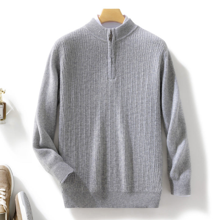 Herren Halbhoher Feinstrick-Pullover mit kurzem Stehkragen und Halbzipper Echoarchiv
