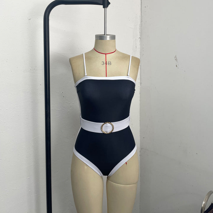 Damen Einteiler Badeanzug mit transparentem Strandüberwurf und modischem Gürtel Echo Archiv
