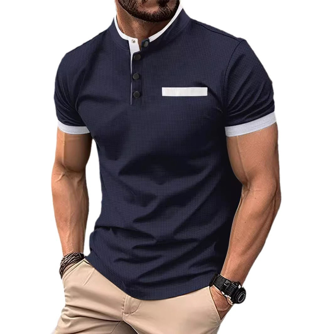 Herren modisches Poloshirt mit innovativem Stehkragen und Kontrastdetails Echoarchiv