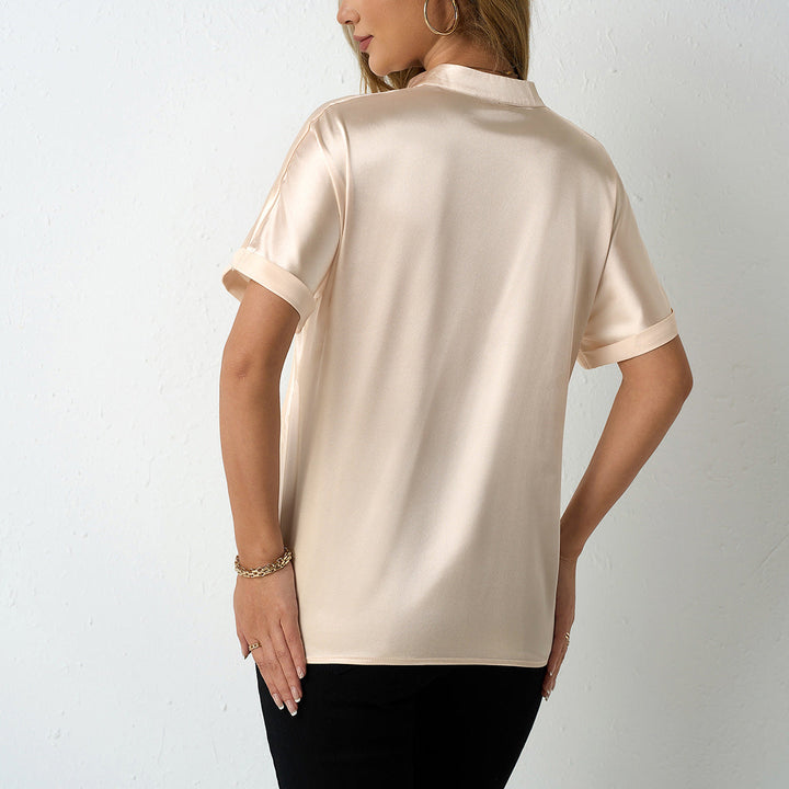 Damen elegante Satinbluse mit klassischem Kragen und umgeschlagenen Ärmeln Echoarchiv