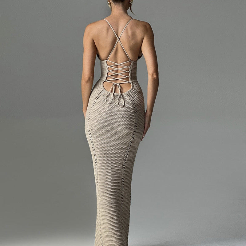 Damen Häkel-Maxikleid mit tiefem V-Ausschnitt und figurbetontem Schnitt Echo Archiv