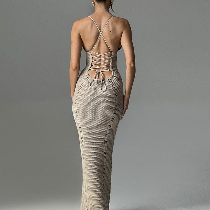 Damen Häkel-Maxikleid mit tiefem V-Ausschnitt und figurbetontem Schnitt Echo Archiv