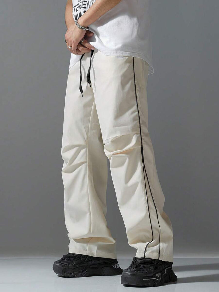 Herren Sportliche Freizeithose mit elastischem Bund und stilvollen Kontraststreifen Echoarchiv