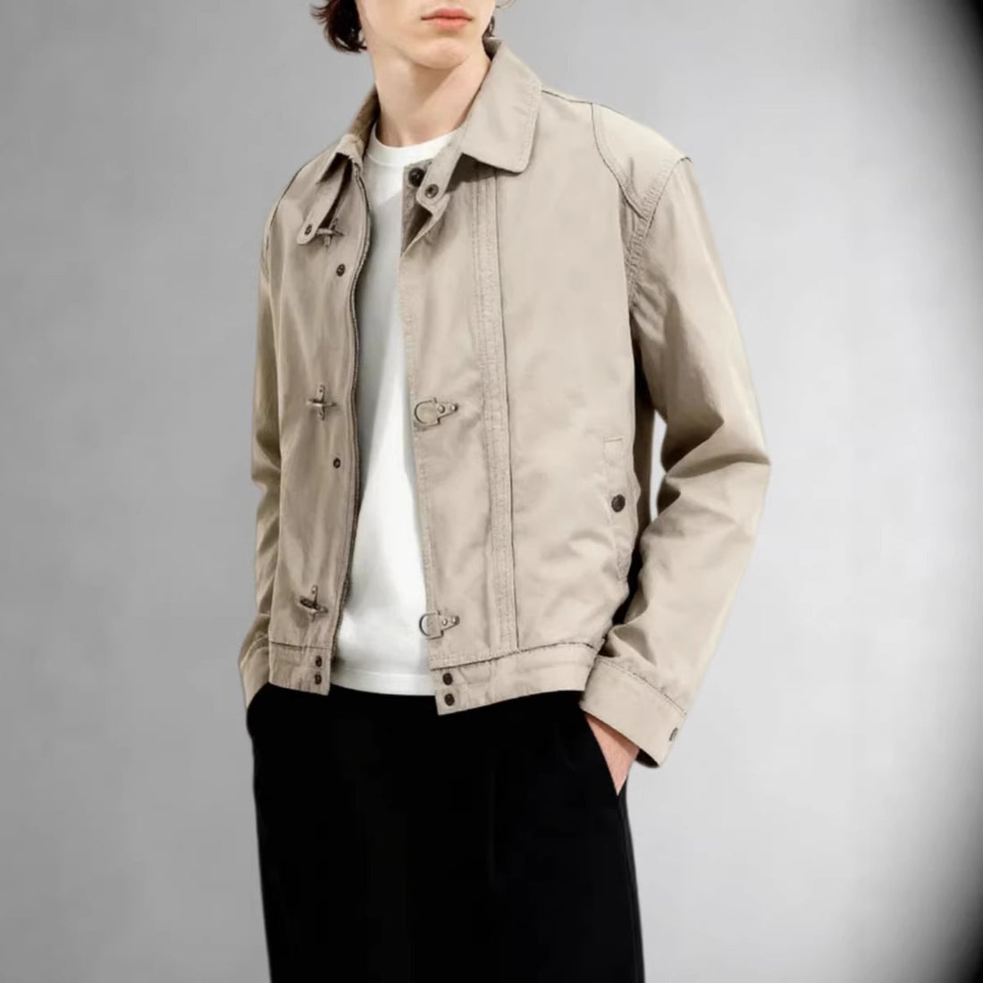Damen Modische Kurzjacke mit Schnallenverschluss – Célinea