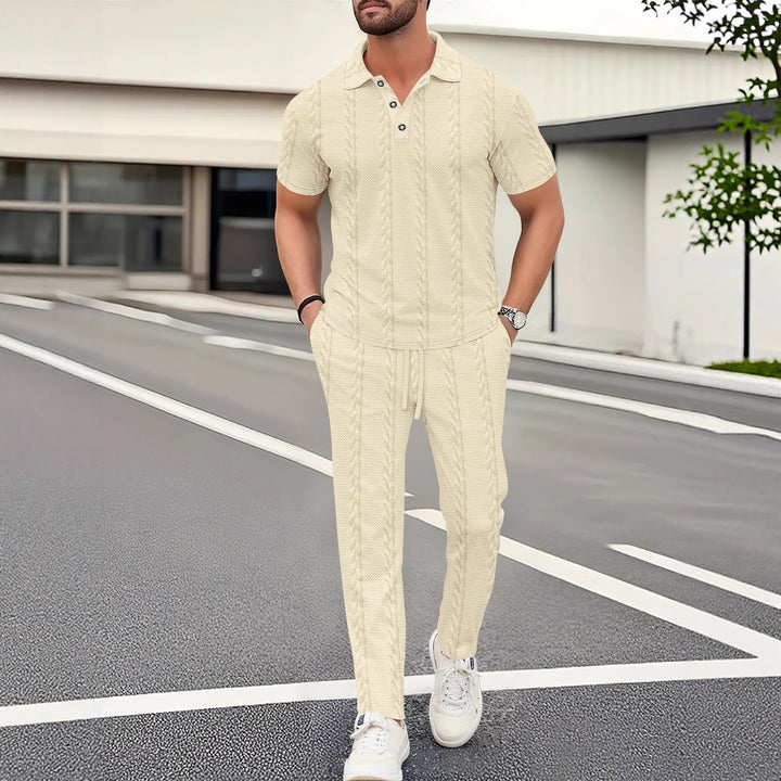 Herren elegantes Freizeitanzug mit stilvollem Strickmuster Echoarchiv