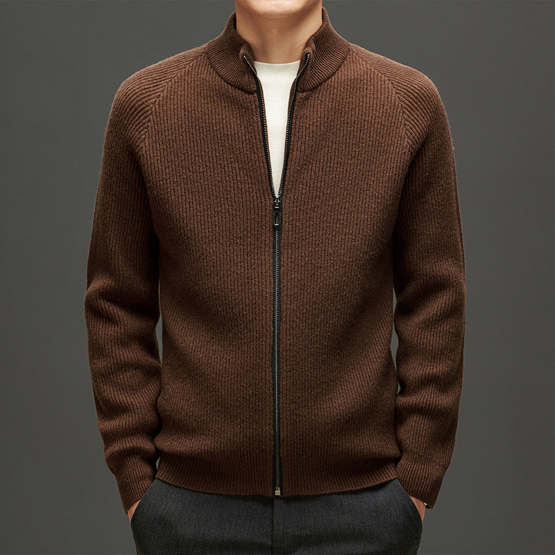 Herren modischer Strickjacke mit hohem Kragen und Reißverschluss Echoarchiv