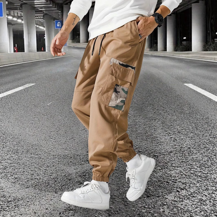 Herren modische Cargo-Hose mit praktischen Taschen Echoarchiv