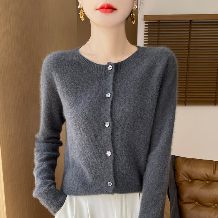 Damen Kuscheliger Kurzcardigan aus Mohair‑Mix mit feiner Schurwollstruktur und Perlmuttknopfleiste Echoarchiv