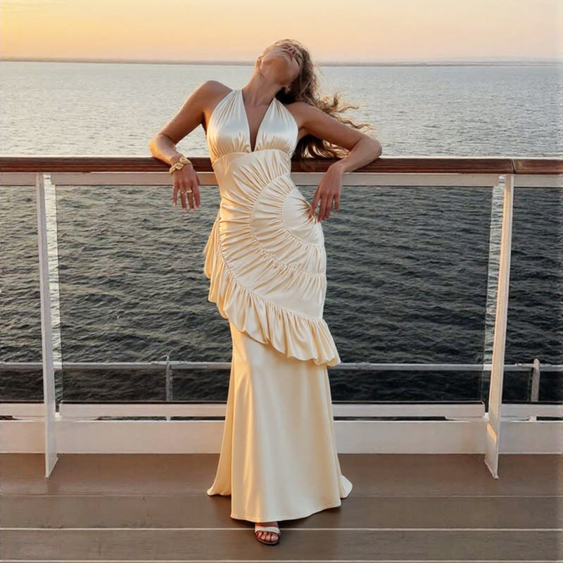 Damen Elegantes Maxikleid mit asymmetrischem Schnitt und raffinierten Drapierungen Echo Archiv