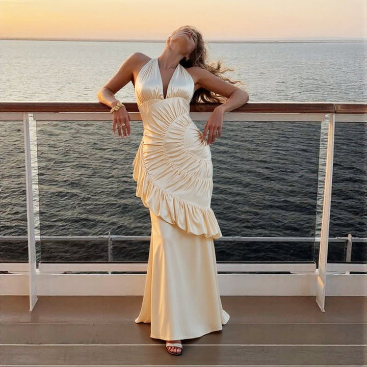 Damen Elegantes Maxikleid mit asymmetrischem Schnitt und raffinierten Drapierungen Echo Archiv