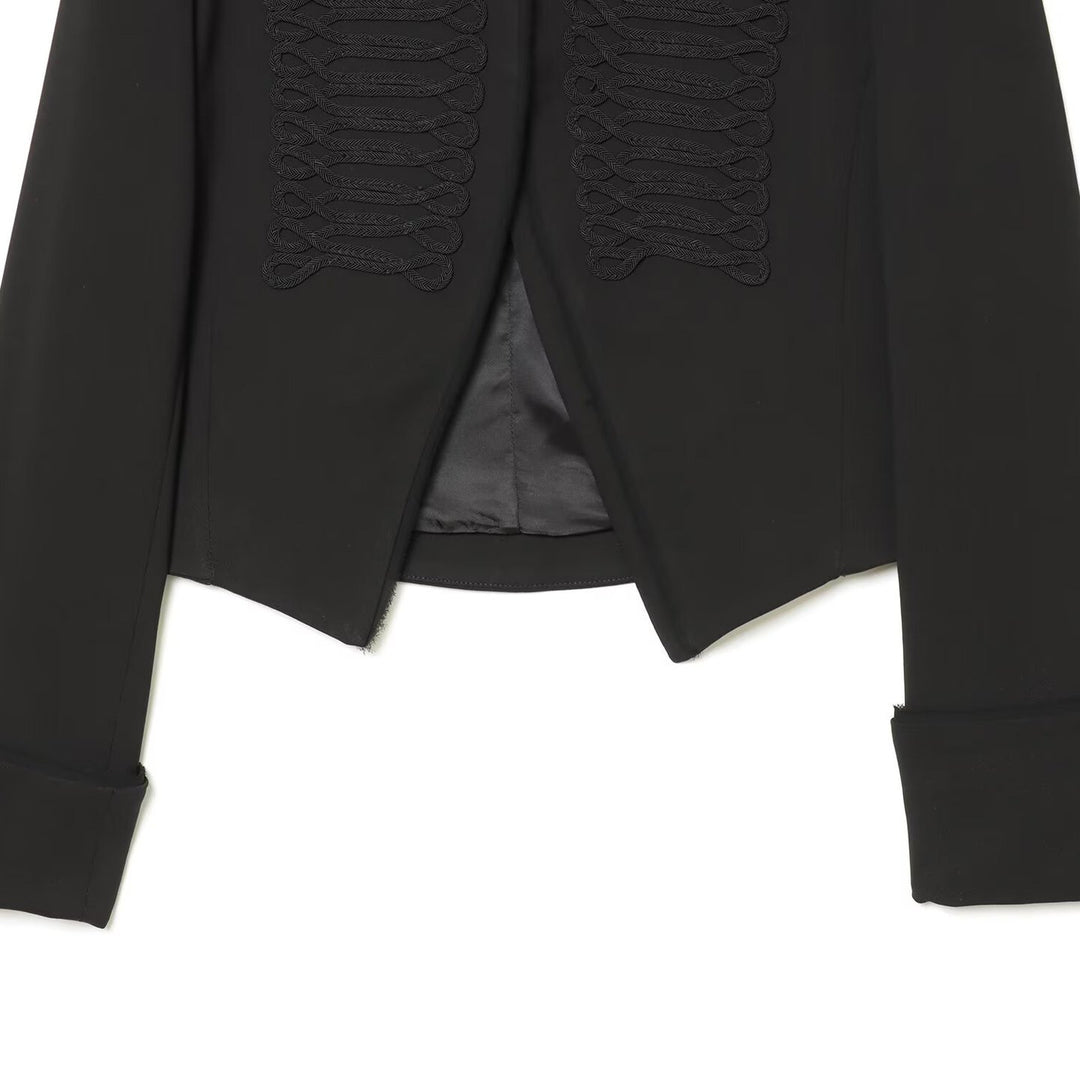 Damen Kurzgeschnittener Militärblazer mit ornamentalem Kordelbesatz und Stehkragen Echo Archiv