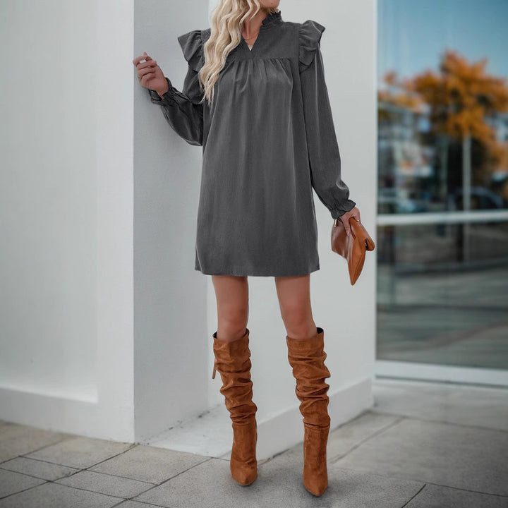 Damen Volant-Hemdkleid mit geraffter Passe, Stehkragen und elastischen Manschetten Echoarchiv