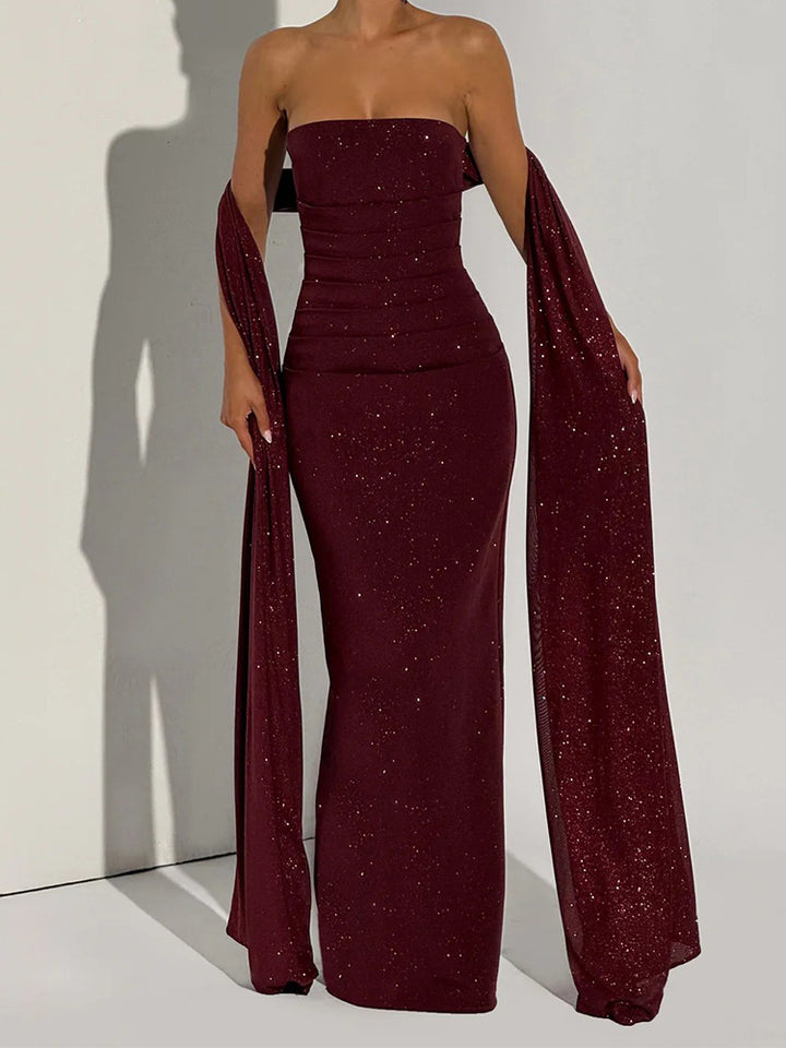 Damen Glamouröses Abendkleid mit schimmernden Details Echo Archiv