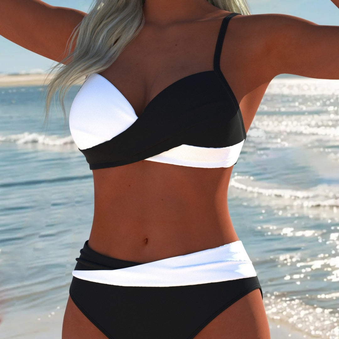 Damen Bikini-Set mit raffiniertem Wickeldesign und kontrastierenden Farben Echo Archiv